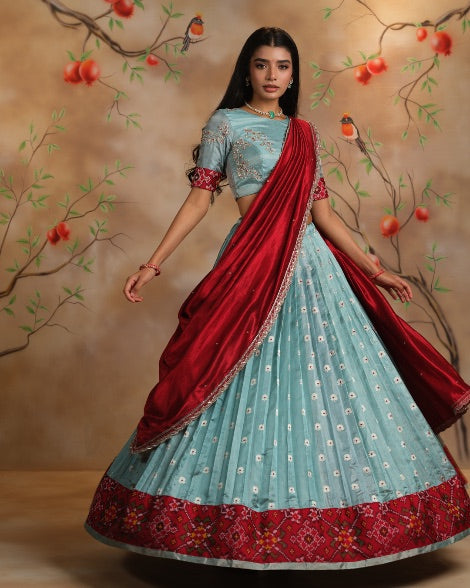 Patola fusion lehenga