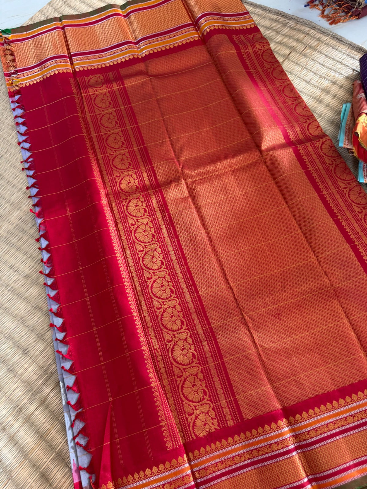 Pure Gadwal pattu saree