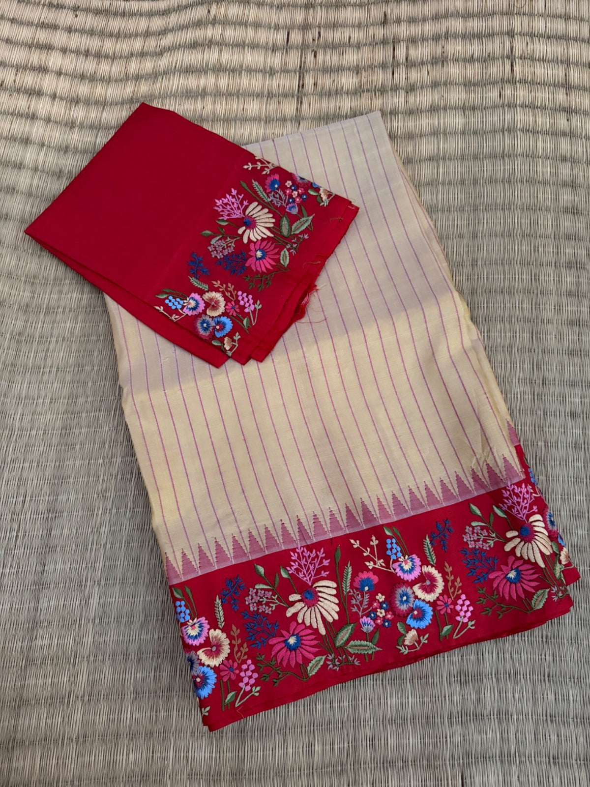 Gadwal Saree with Embroidery Border