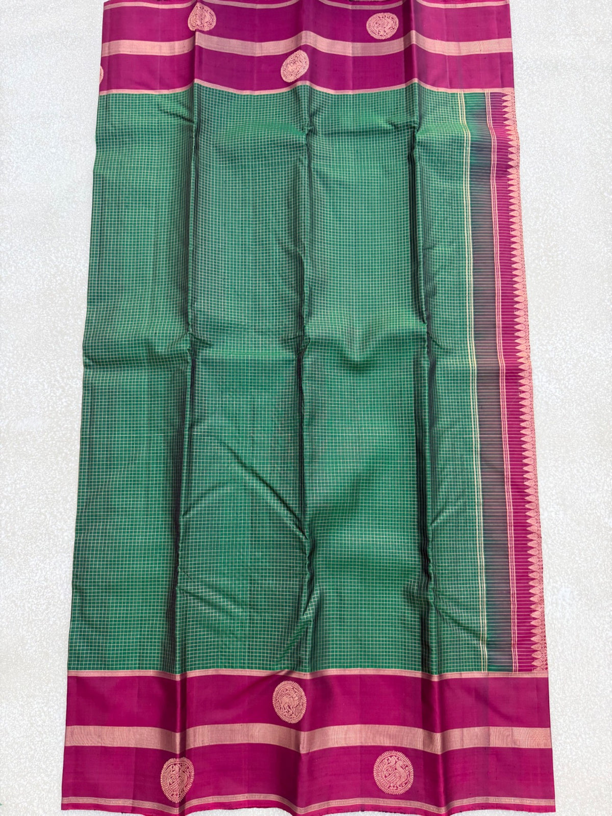 Pure KANCHIVARAM Saree – Bottle Green & Maroon