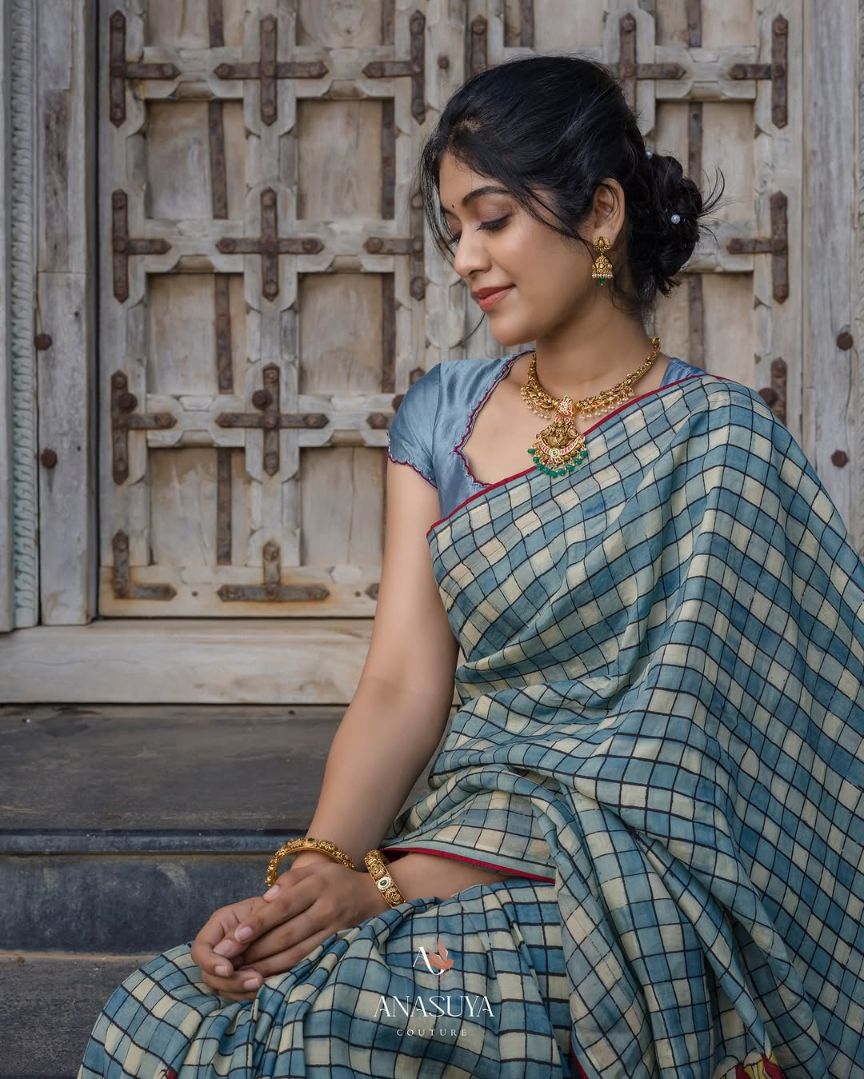 Handcrafted saree