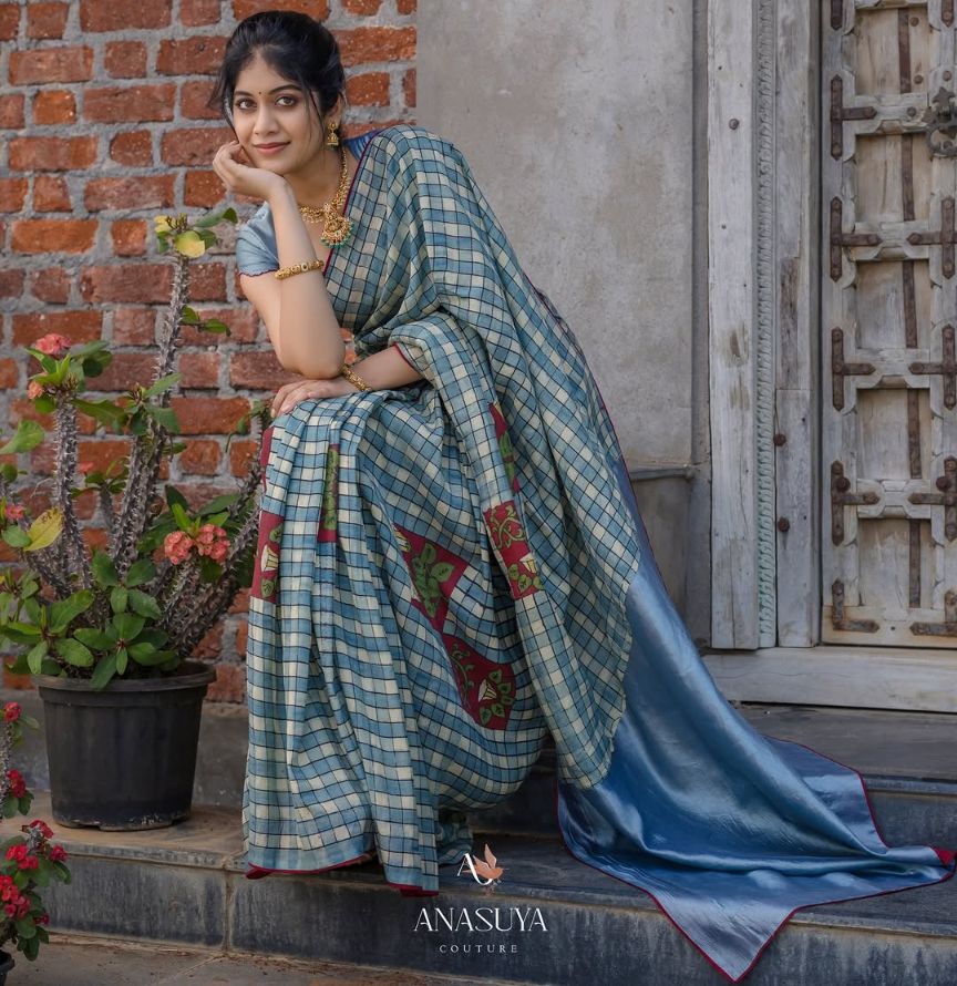 Handcrafted saree
